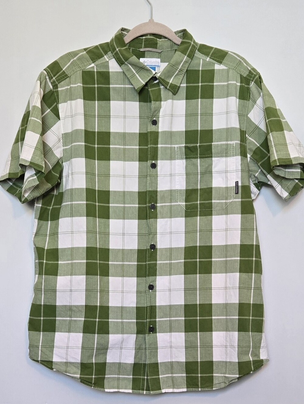 💥4 for $30💥 Columbia Men's Green Plaid Short Sleeve Button-Up Shirt size LG